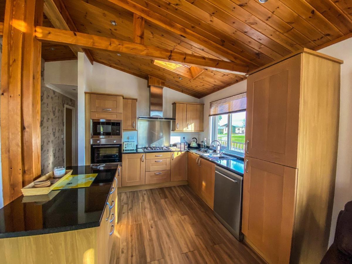 Immaculate 3-Bedroom Private Lodge Near Йорк Екстер'єр фото